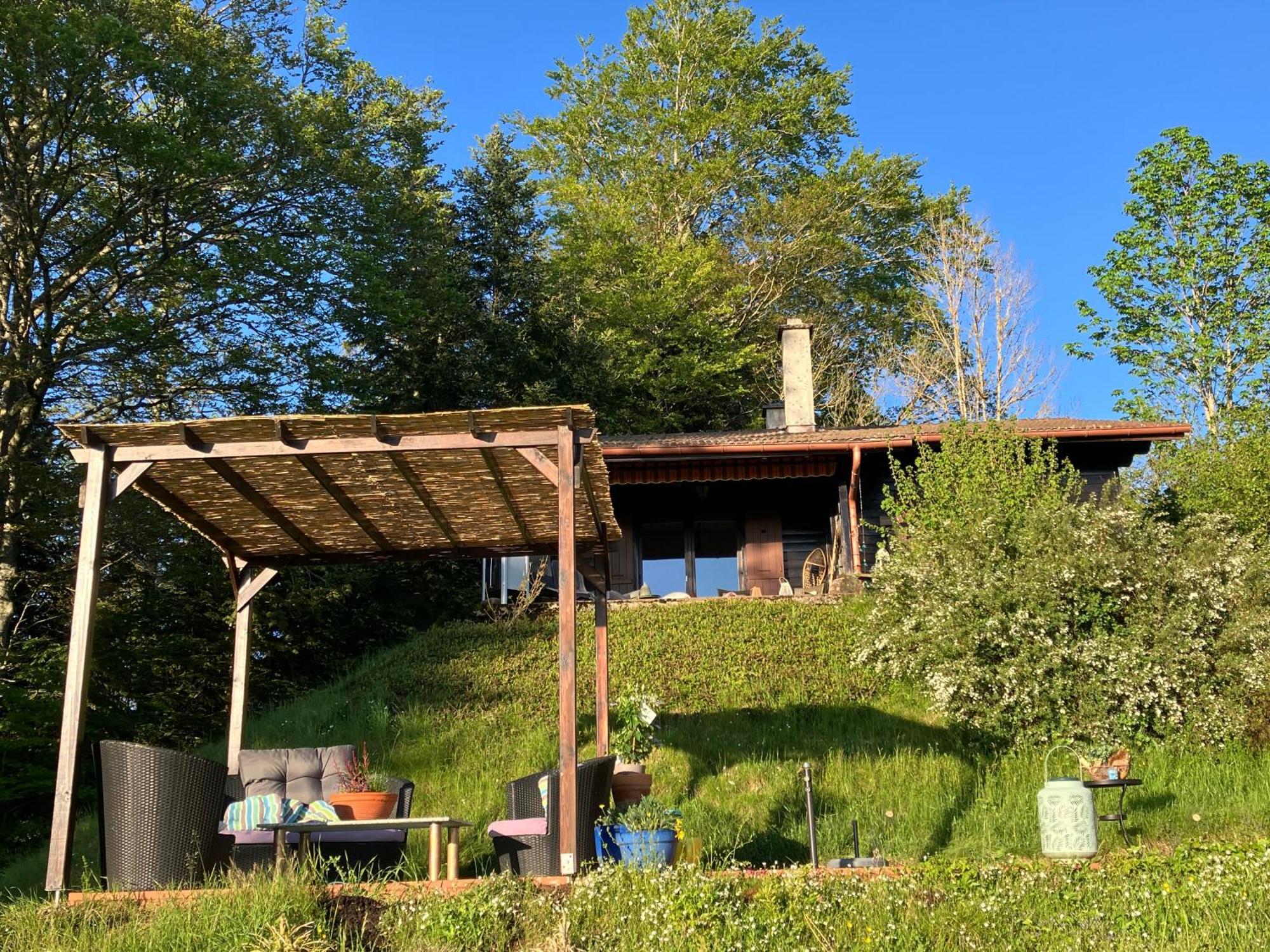 Un Ptit Chalet Les Brenets Exterior foto